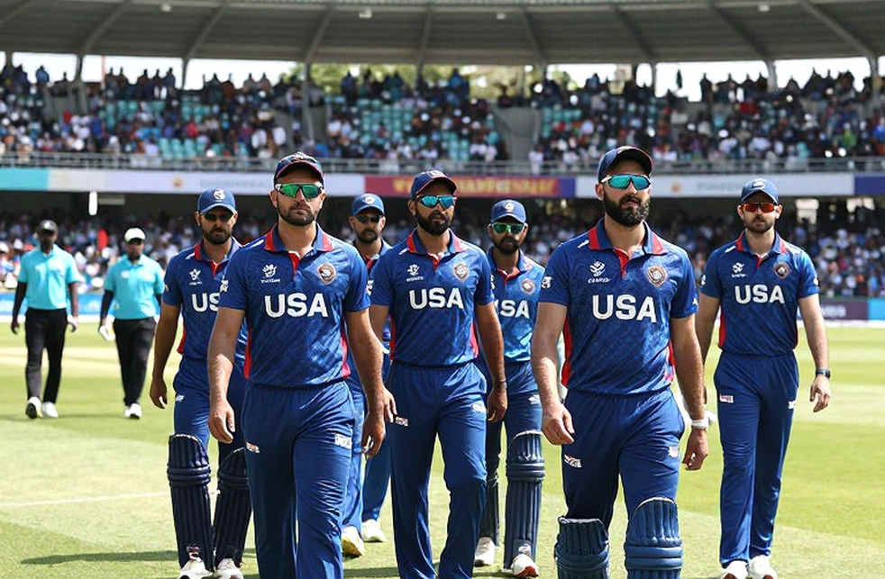 ঈশান কিশান ছিটকে গেলেন দ্বিতীয় টি-টোয়েন্টি থেকে: ভারতের আসল ঝুঁকি ইনজুরিতে নয়, ফেরার সিদ্ধান্তে