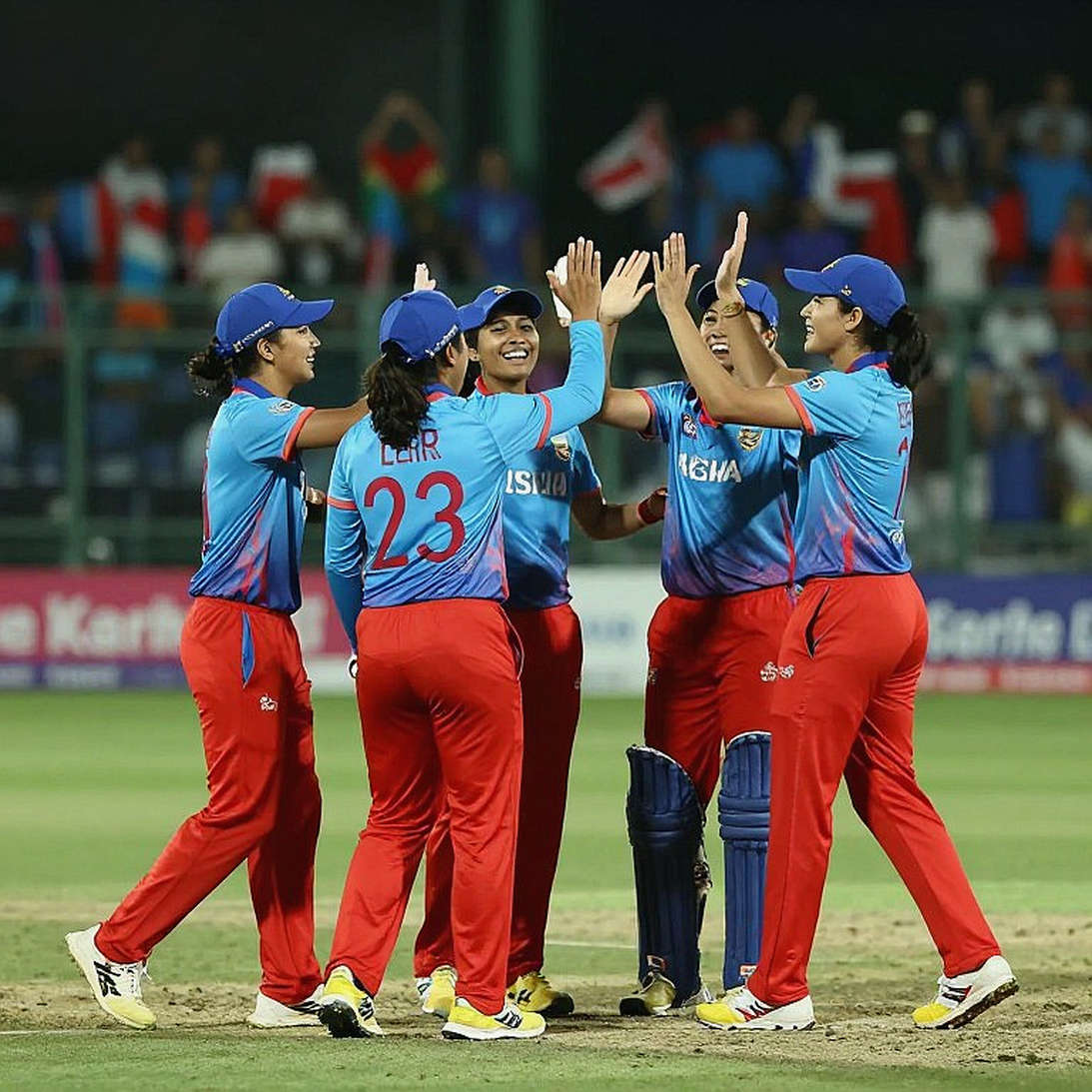 এক বাক্যের ঝড়: গাভাস্কার, ভারতের ব্যাটিং ইউনিট আর একটি টি-টোয়েন্টি হার এক বাক্যের ঝড়: গাভাস্কার, ভারতের ব্যাটিং ইউনিট আর একটি টি-টোয়েন্টি হার