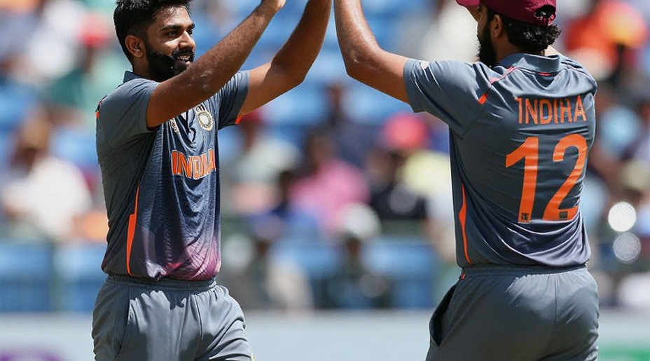 বেইল, নিয়ন্ত্রণ ও ক্যামেরা: এমসিসির রান-আউট ব্যাখ্যা যে প্রশ্নটা খোলা রেখে গেল