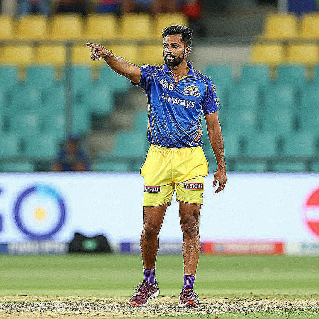 লাহোরের ১১০: মাদুশাঙ্কার নতুন বলে পাকিস্তানের গভীরতা প্রশ্নে, ফাইনালের আগে ইংল্যান্ড বিদায়ের আসল হিসাব